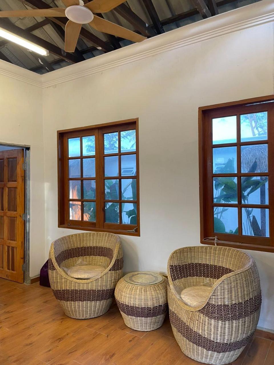 Villa Bari Loft เซอติว ภายนอก รูปภาพ